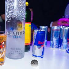 Livraison Express 24h/24 et 7j/7 en Mayenne (53) : Cigarettes, Alcool et Gaz Hilarant en Moins de 30 Minutes ! - 24h24